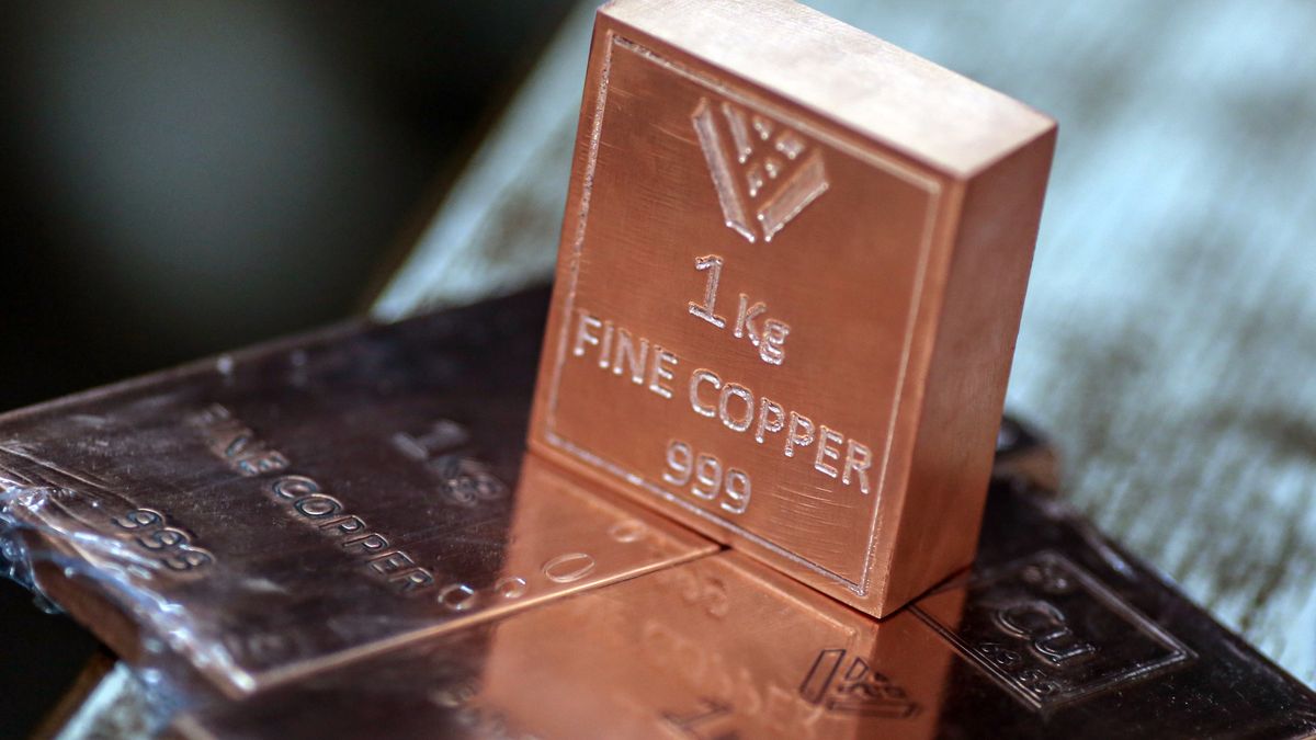 One kilogram copper bars at a wholesale metal market in Mumbai, India, on Thursday, Jan 8, 2026. The race for artificial intelligence and surging defense spending are set to intensify a projected shortage of copper as producers struggle to expand, according to a new study by S&P Global. Photographer: Dhiraj Singh/Bloomberg via Getty Images