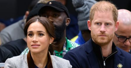 Harry i Meghan byli "ZASKOCZENI" oświadczeniem Pałacu Buckingham o ich statusie po powrocie do Wielkiej Brytanii