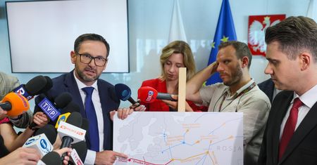 Obajtek atakuje rząd. "Tym rurociągiem płynie rosyjska ropa"