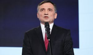 Zbigniew Ziobro ma na głowie komornika. Chodzi o kary za komisję ds. Pegasusa