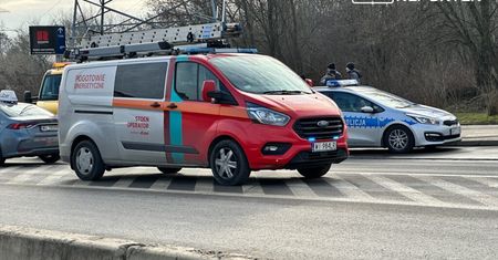 Wbił się autem w słup wysokiego napięcia. Nie miał prawa jazdy