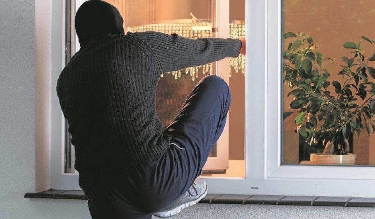 Tarnów: Seria włamań do domów i kradzieży na terenie miasta i gminy