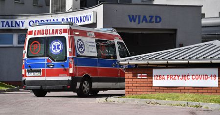 Warszawa. Tragedia w Szpitalu MSWiA. Pacjent wypadł z okna