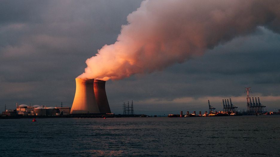 Francuzi chcą zbudować w Polsce 2-3 elektrownie atomowe 