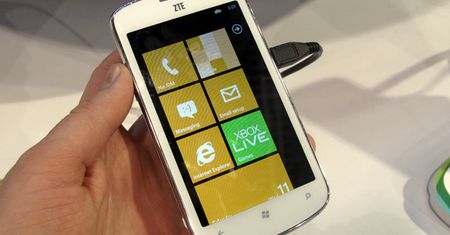 Microsoft się ceni. ZTE płaci za WP7 więcej niż inni