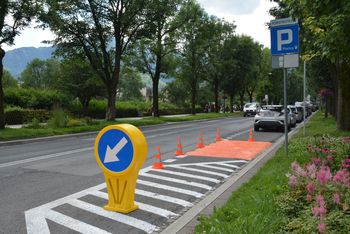 Turyści nie powinni tu parkować. Pomarańczowe koperty w turystycznym kurorcie