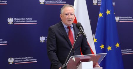 Rządowa miotła. Dyrektor odwołany