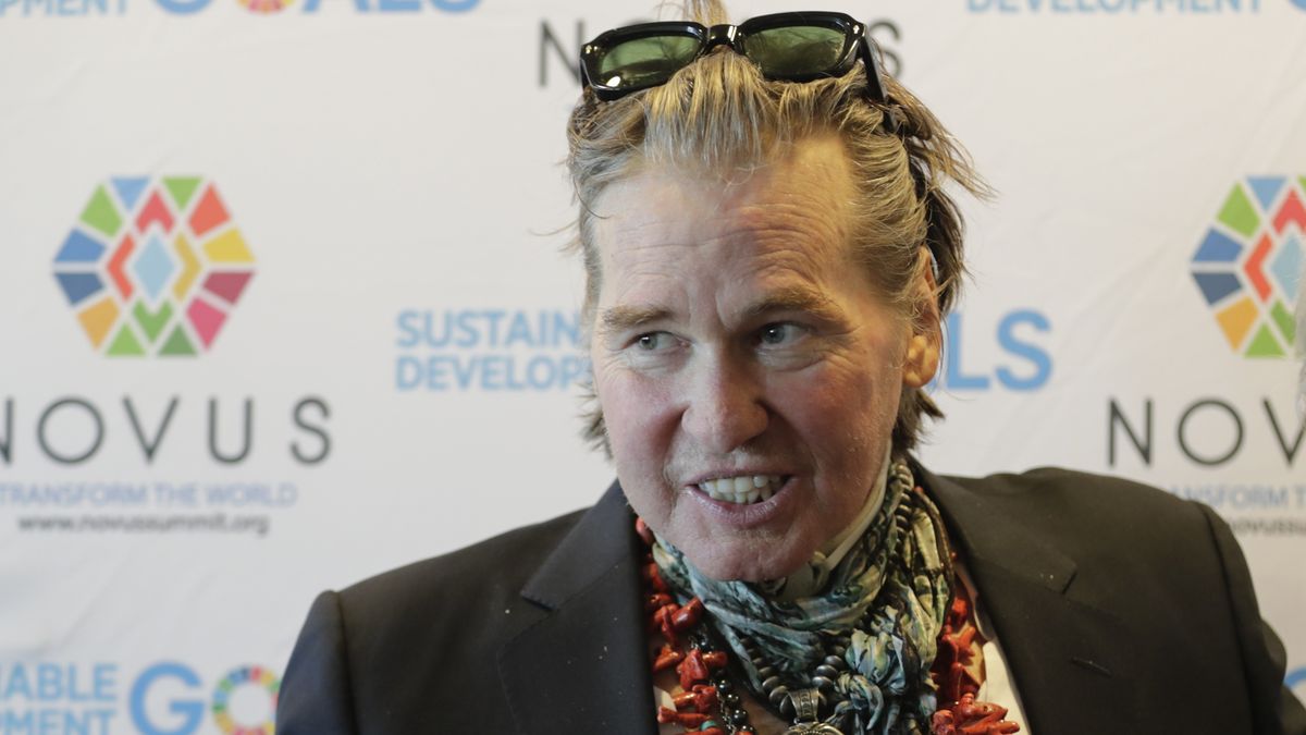 Val Kilmer nie żyje. Rak odebrał mu głos, AI go przywróciła