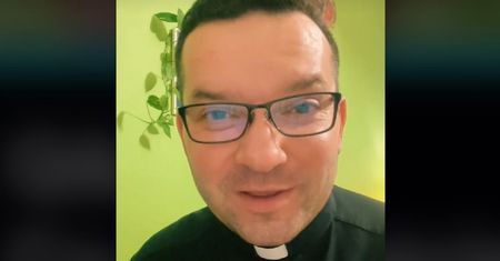 Ksiądz dostał nietypowe pytanie. "Co ludzie mówią na spowiedzi?"
