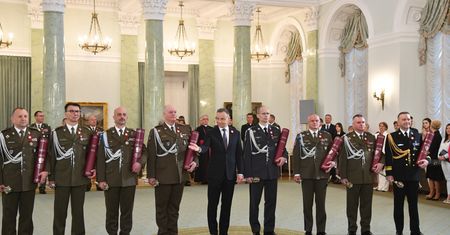 Prezydent Andrzej Duda mianował generałów. "Stanowicie emanację polskiego wojska"
