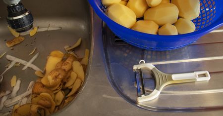 Tych obierek nie wyrzucam. W kilka chwil robię danie jak z gwiazdkowej restauracji