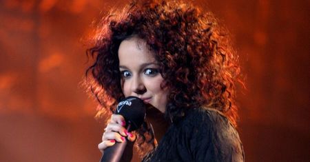 CSI Pudelek: Monika Brodka POSTARZYŁA SIĘ o rok, by móc wystąpić w "Idolu"?!