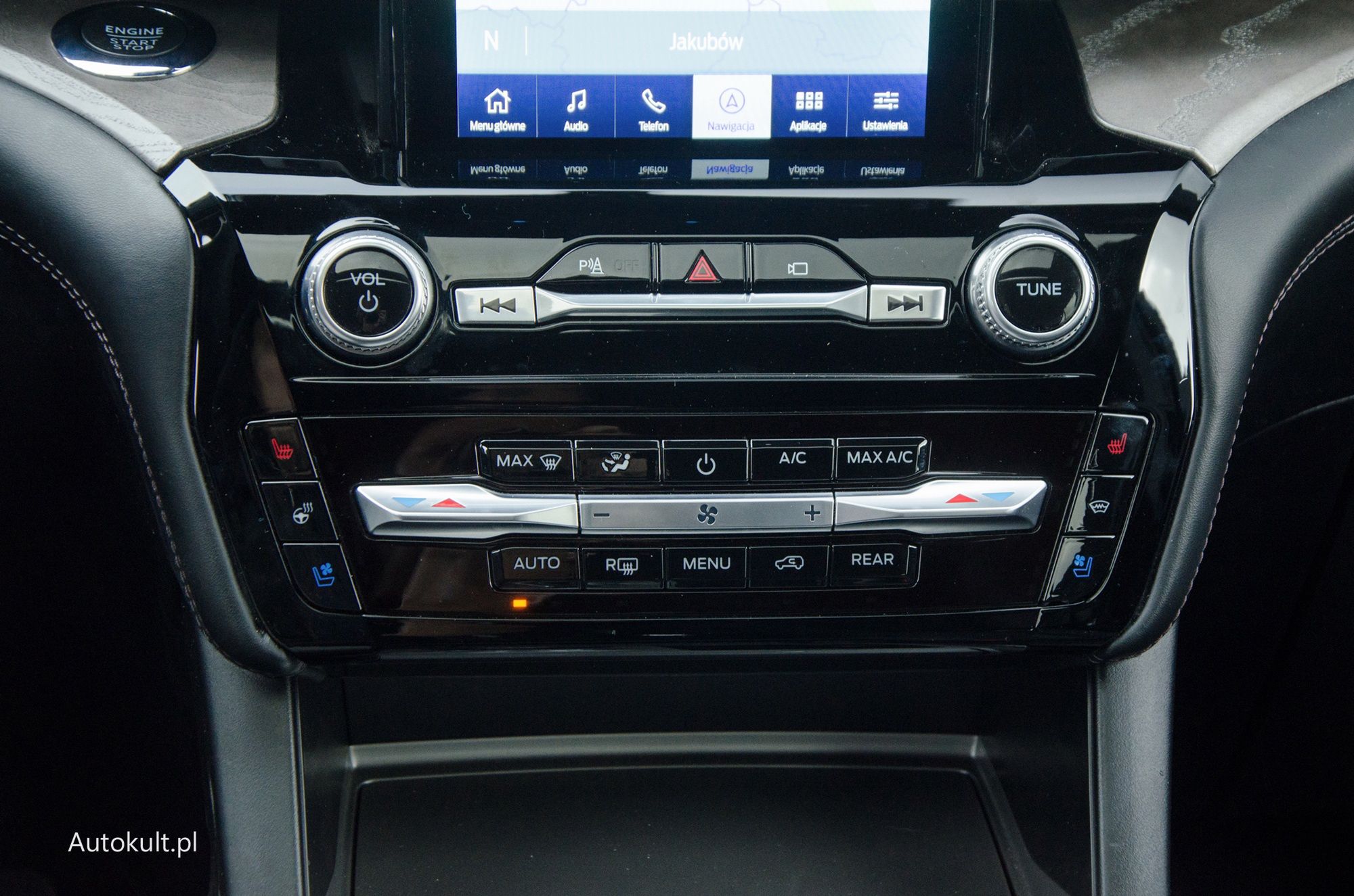 Ford Explorer vs. Toyota Highlander
