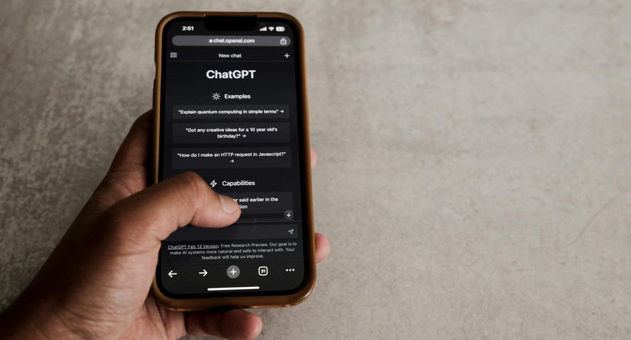 Na ChatGPT nie wszystko dla nieletnich. Będzie weryfikacja wieku