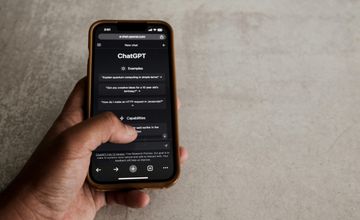 Na ChatGPT nie wszystko dla nieletnich. Będzie weryfikacja wieku