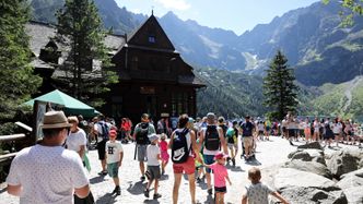 12 godzin "walczyłem" o bon turystyczny. W końcu się udało