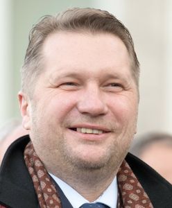 Przemysław Czarnek kpi z Borysa Budki na Twitterze. To pokłosie "afery rurkowej"