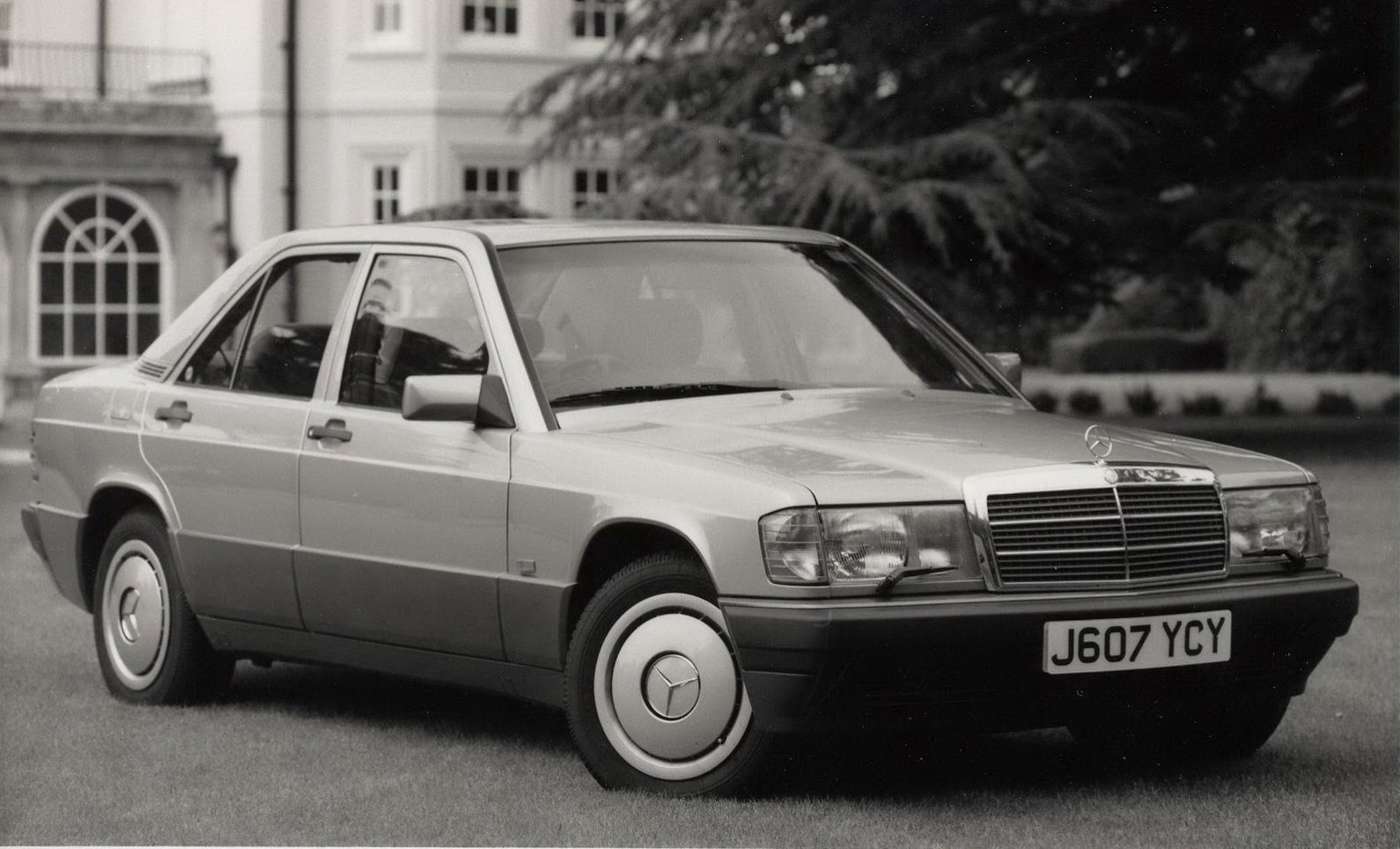 Galeria na 30-lecie Mercedesa-Benza 190/190E (W201) 40