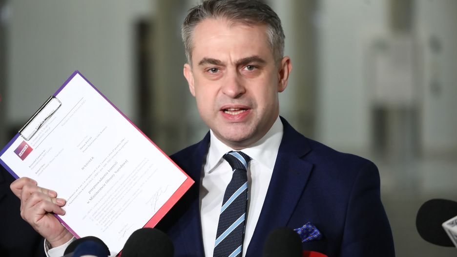 Krzysztof Gawkowski z Lewicy chce dymisji Adama Niedzielskiego