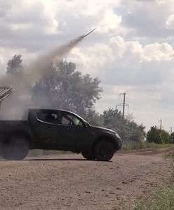 Zamontowali wyrzutnię rakiet na cywilnym aucie. Kreatywność Ukraińców w walce z Rosją
