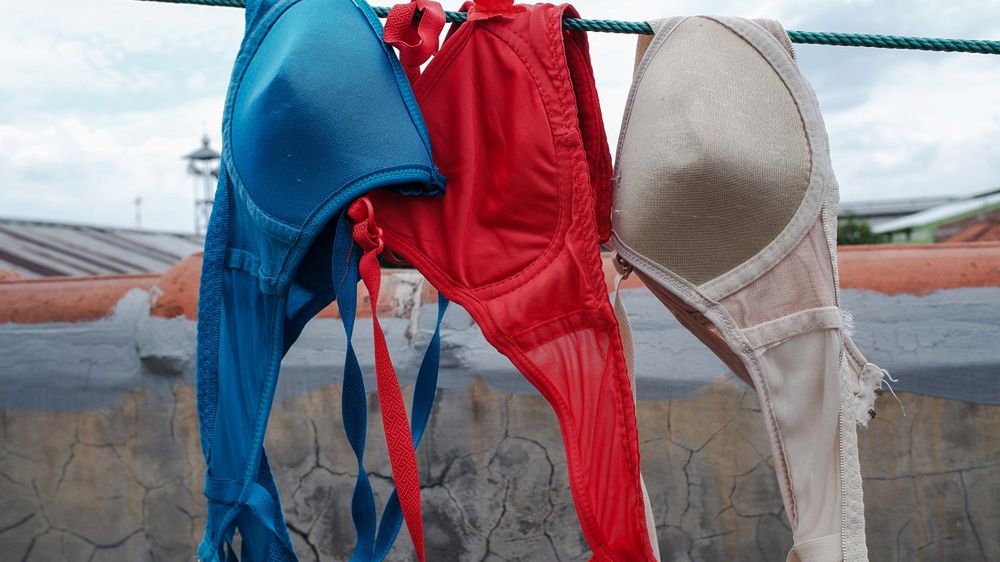 Rozmiar biustu ma wpływ na pocenie się. Zaskakujące wyniki badania