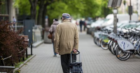 Emeryci dostaną podwyżki rykoszetem? Trwa wojna o kilka procent