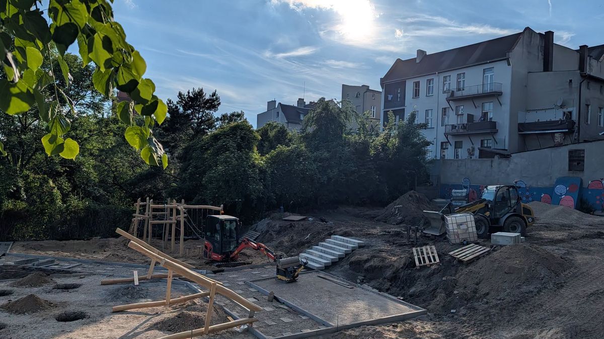 Ruszyły prace przy ul. Łaziennej w Chełmży. 
