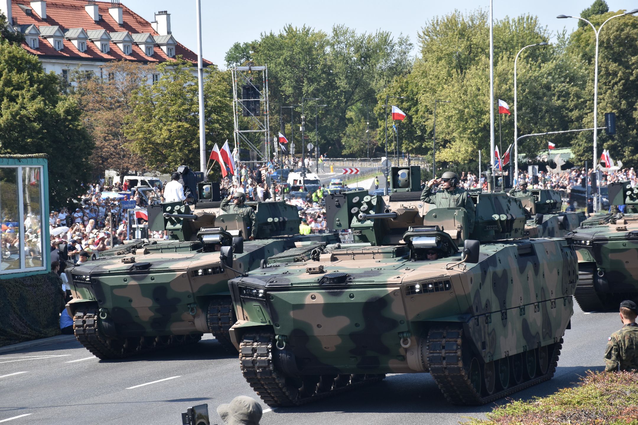 Polski "heavy metal" otwierały bojowe wozy piechoty Borsuk