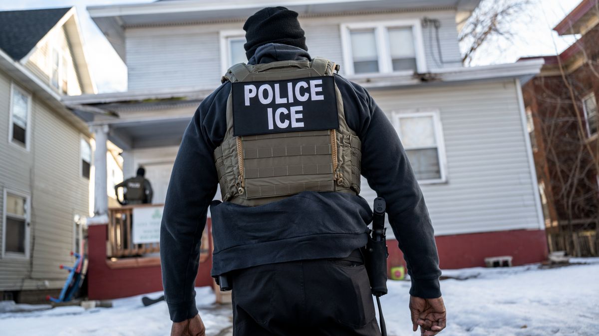 Minnesota Sues Noem Over ICE Tactics After Fatal Shooting
A federal law enforcement agent outside a home during a raid in south Minneapolis, Minnesota, US, on Tuesday, Jan. 13, 2026. Minnesota officials are suing over the unprecedented surge of US immigration authorities in the state, taking the Trump administration to court days after a federal agent shot and killed a Minneapolis woman. Photographer: Victor J. Blue/Bloomberg via Getty Images
Bloomberg
north american, u.s. government, 2026uspolitics, united states of america, americas, government news, guns, firearms shootings, justice, u.s.a., american, shooting, fedreal law enforcement action, us