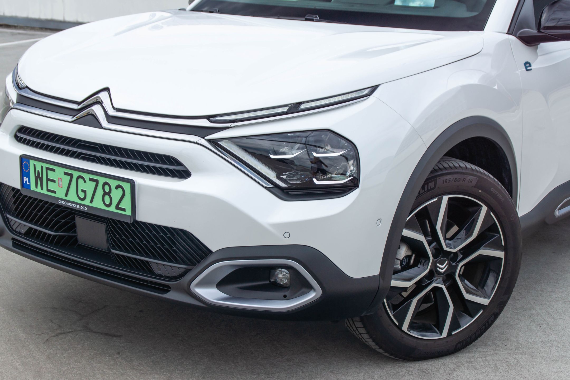 Citroën ë-C4 X