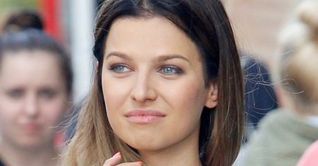 Internauci zaaferowani zdjęciem Anny Lewandowskiej w mocnym makijażu: "BARDZO SZTUCZNIE" (FOTO)
