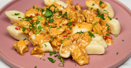 Polej kopytka tym sosem, a cała rodzina poprosi o dokładkę