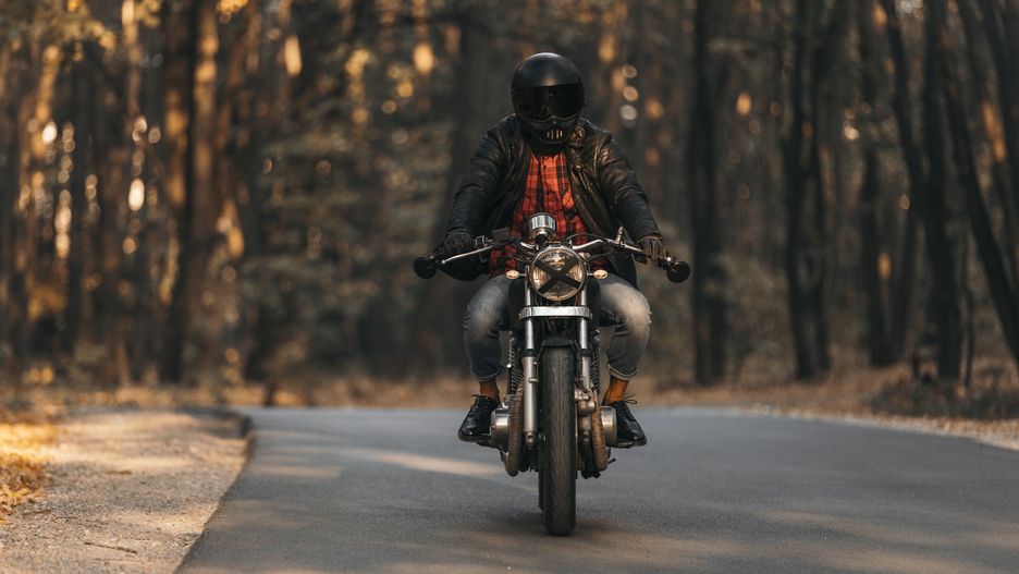 jesień na motocyklu