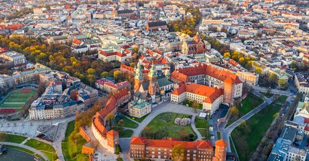 Pogoda w Krakowie. Prognoza na poniedziałek 23 lutego. Przelotny deszcz