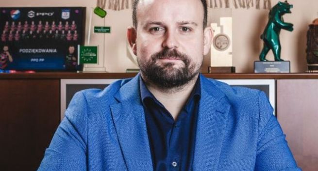 Mateusz Magdziarz, były szef TVP3 Opole, odwołany ze stanowiska dyrektora w przywięziennej fabryce