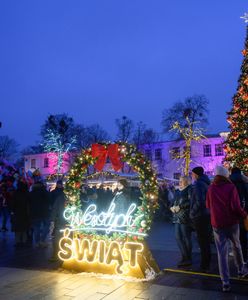 Poseł rozdawał choinki. Tak zareagowali ludzie