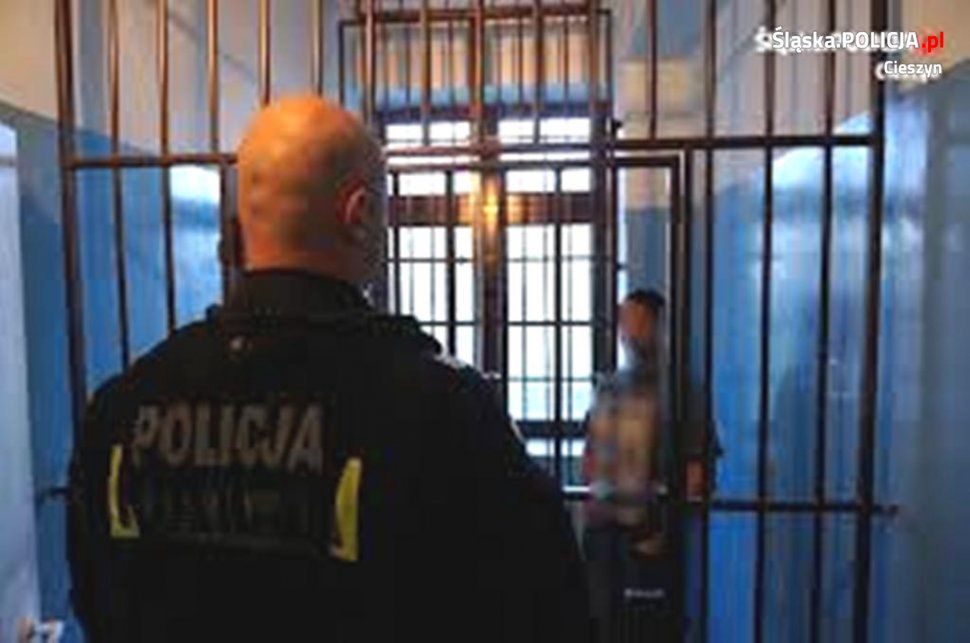 Śląskie. 32-letni mężczyzna na stacji benzynowej w Cieszynie zatankował 160 litrów oleju napędowego i nie zapłacił.