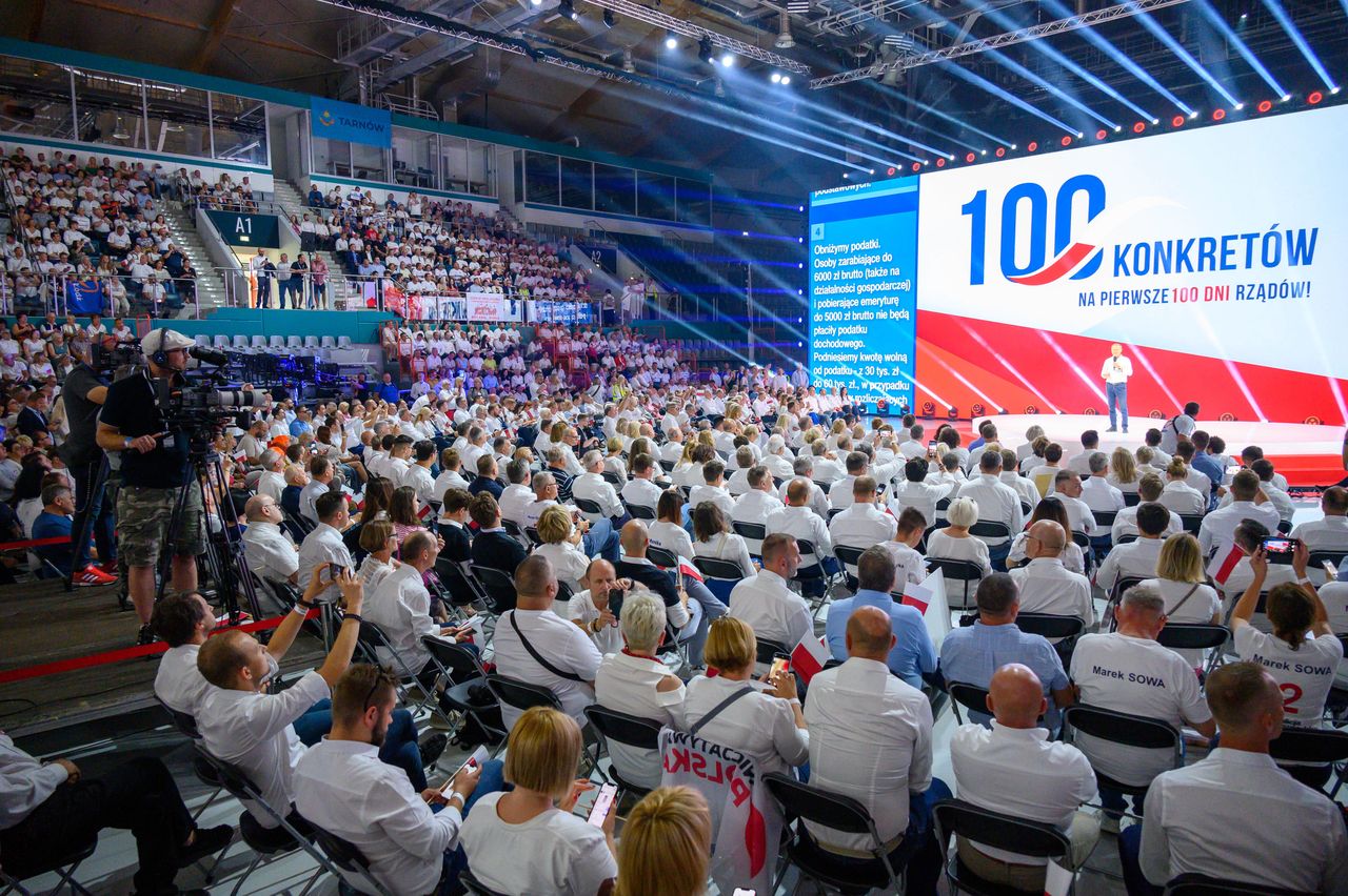 Kampania wyborcza do parlamentu właśnie się zaczęła. Podczas konwencji programowej KO, odbywającej się pod hasłem "100 konkretów na 100 dni", padły pierwsze obietnice 