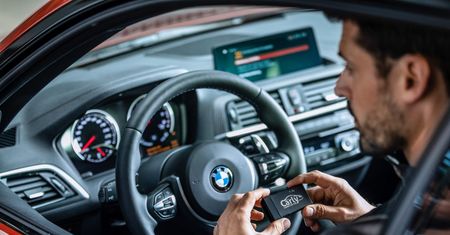 Mobilna diagnostyka zyskuje w Polsce na znaczeniu. Carly ma już 100 000 użytkowników