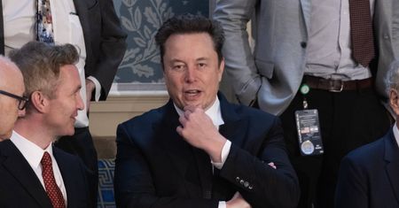 Elon Musk nie dostał zaproszenia na szczyt. BBC podaje powód