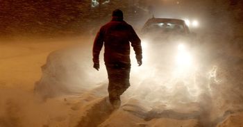 Hipotermia - wychłodzenie organizmu, które potrafi zabić nie tylko zimą. Tak się uratujesz