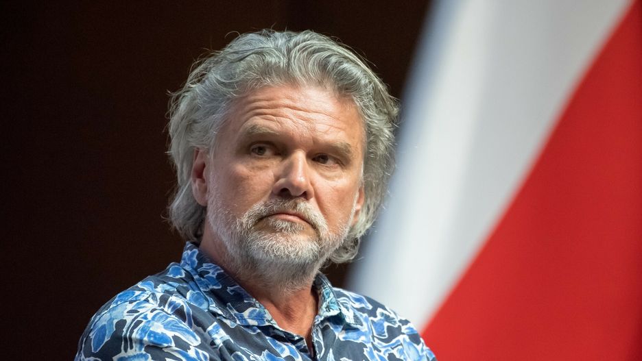 Krzysztof Głuchowski jest obecnym dyrektorem Teatru im. Juliusza Słowackiego w Krakowie