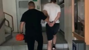 Gdynia: 19-latek zatrzymany przez policję. Groził politykom i propagował ideologię nazistowską w Internecie