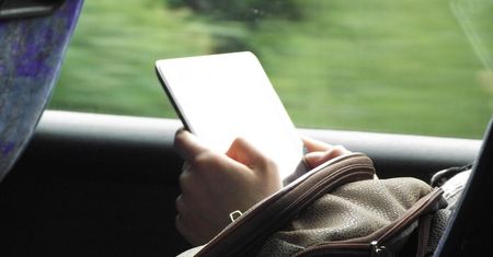 Czytnik czy tablet? Oba urządzenia kupisz w podobnej cenie