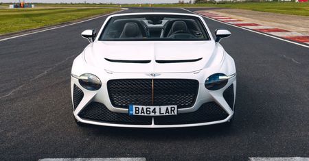 Lakierowanie koła trwa tydzień. Bentley wyjaśnia, jak tworzy Bacalara