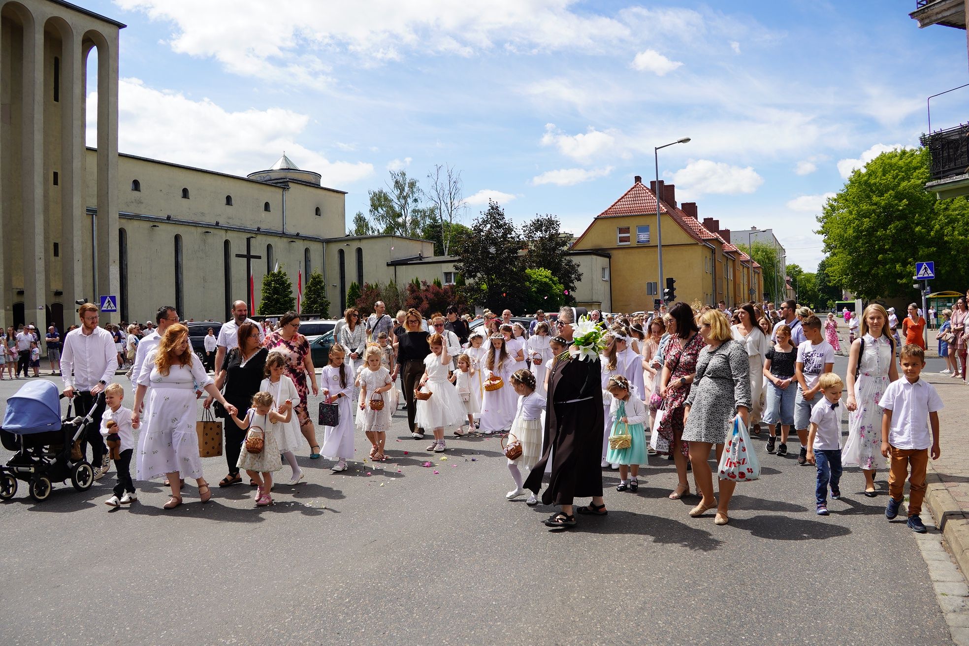 Procesja Bożego Ciała w parafii pw. Św. Antoniego w Pile