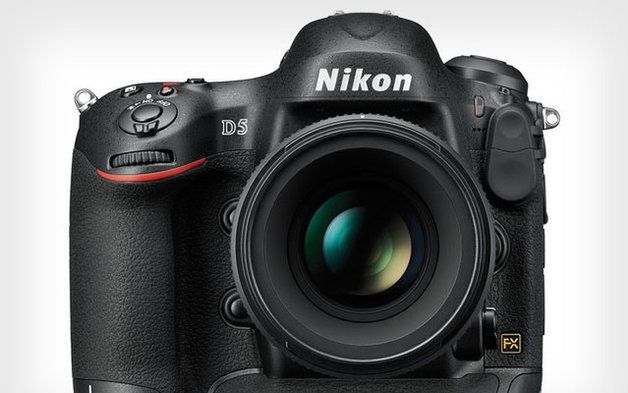 Nieoficjalna grafika Nikona D5