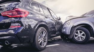 Jędrzejów: Groźny wypadek na DK78. Ranna kobieta trafiła do szpitala