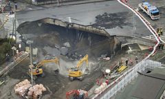 Dramatyczna wyścig z czasem w Tokio. Akcja zawieszona