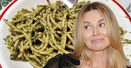 Hanna Lis serwuje szybki makaron z kilku składników. Smakuje jak we włoskiej restauracji